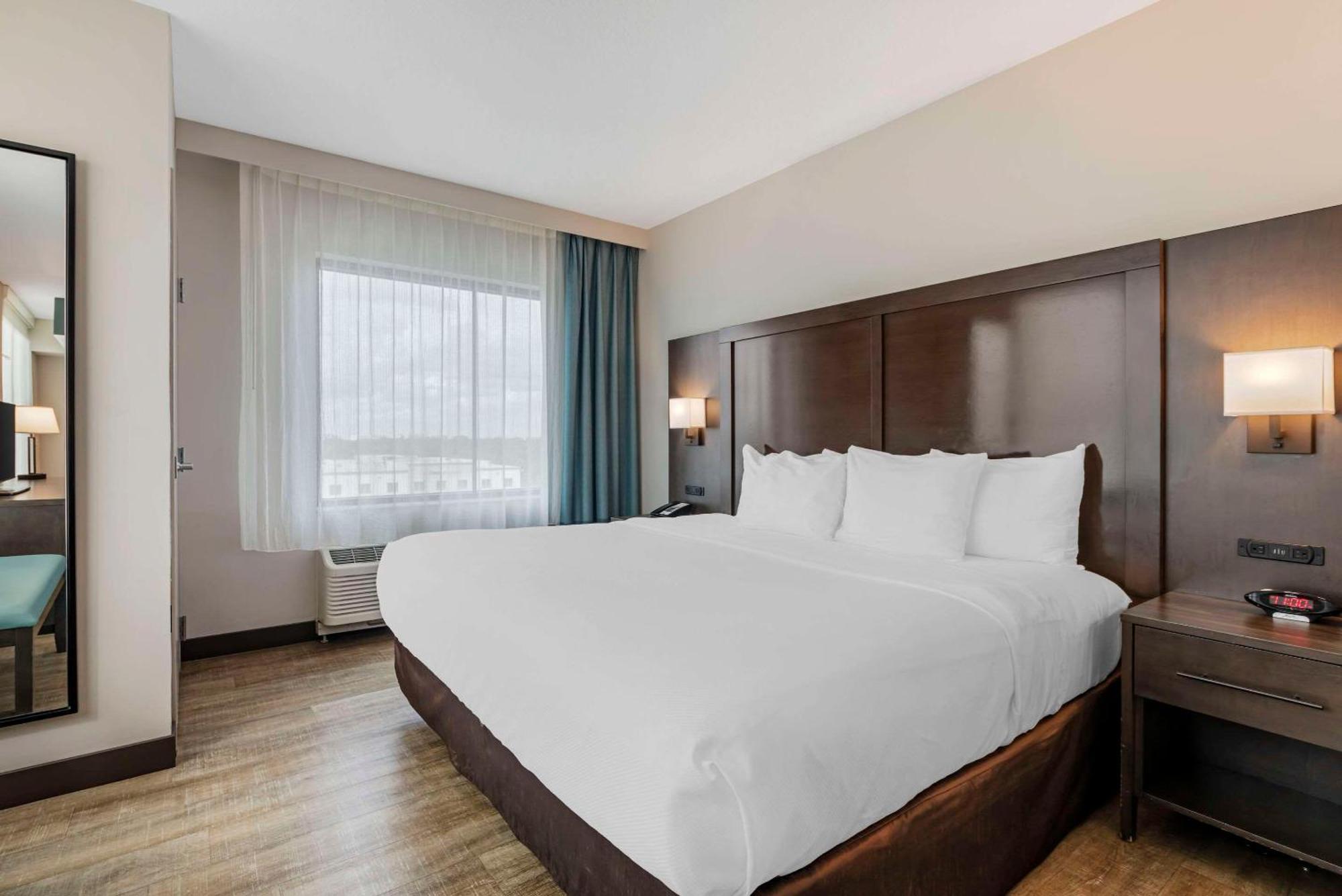 מיאמי ספרינגס Comfort Inn & Suites Miami International Airport מראה חיצוני תמונה