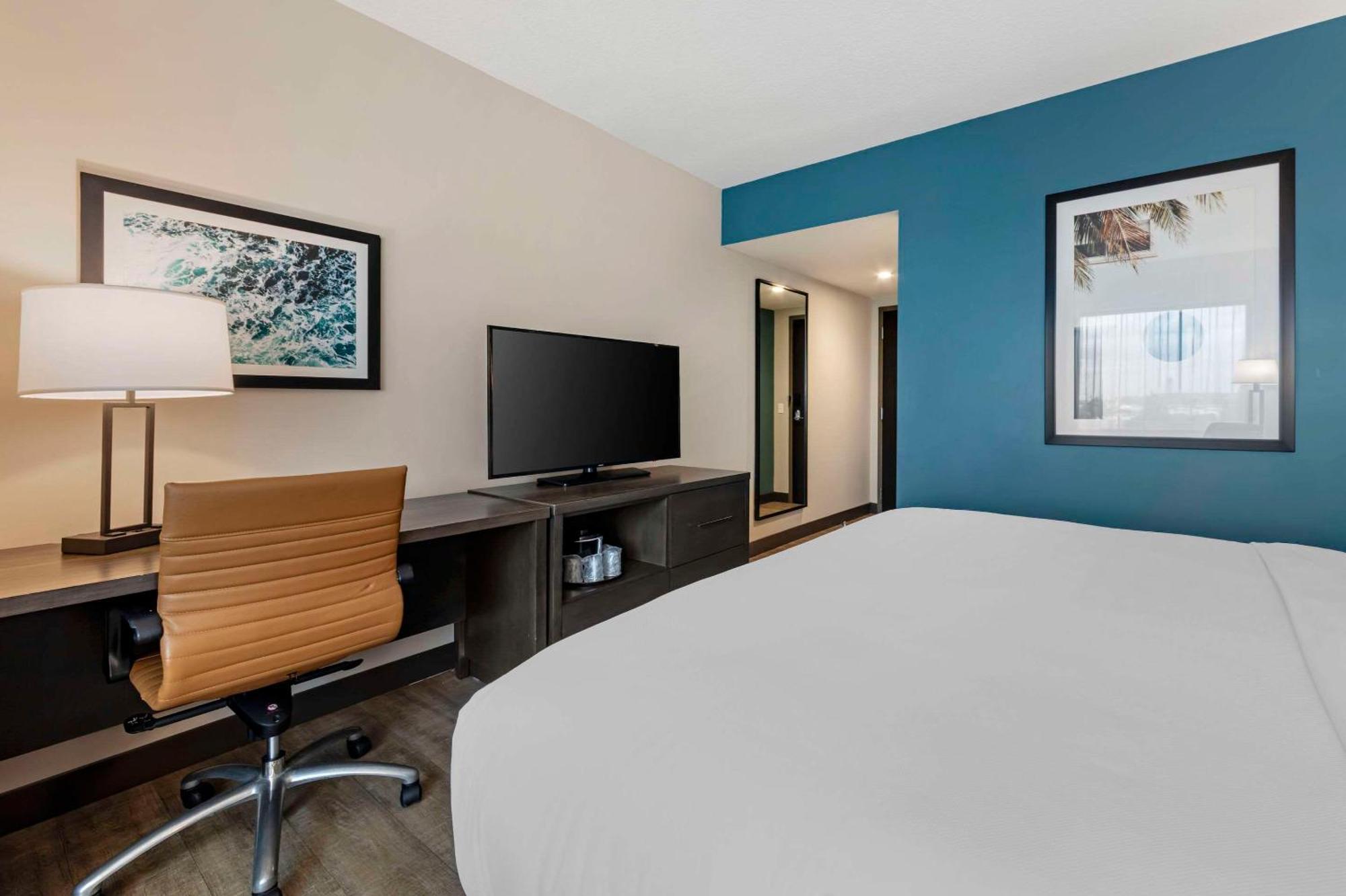 מיאמי ספרינגס Comfort Inn & Suites Miami International Airport מראה חיצוני תמונה