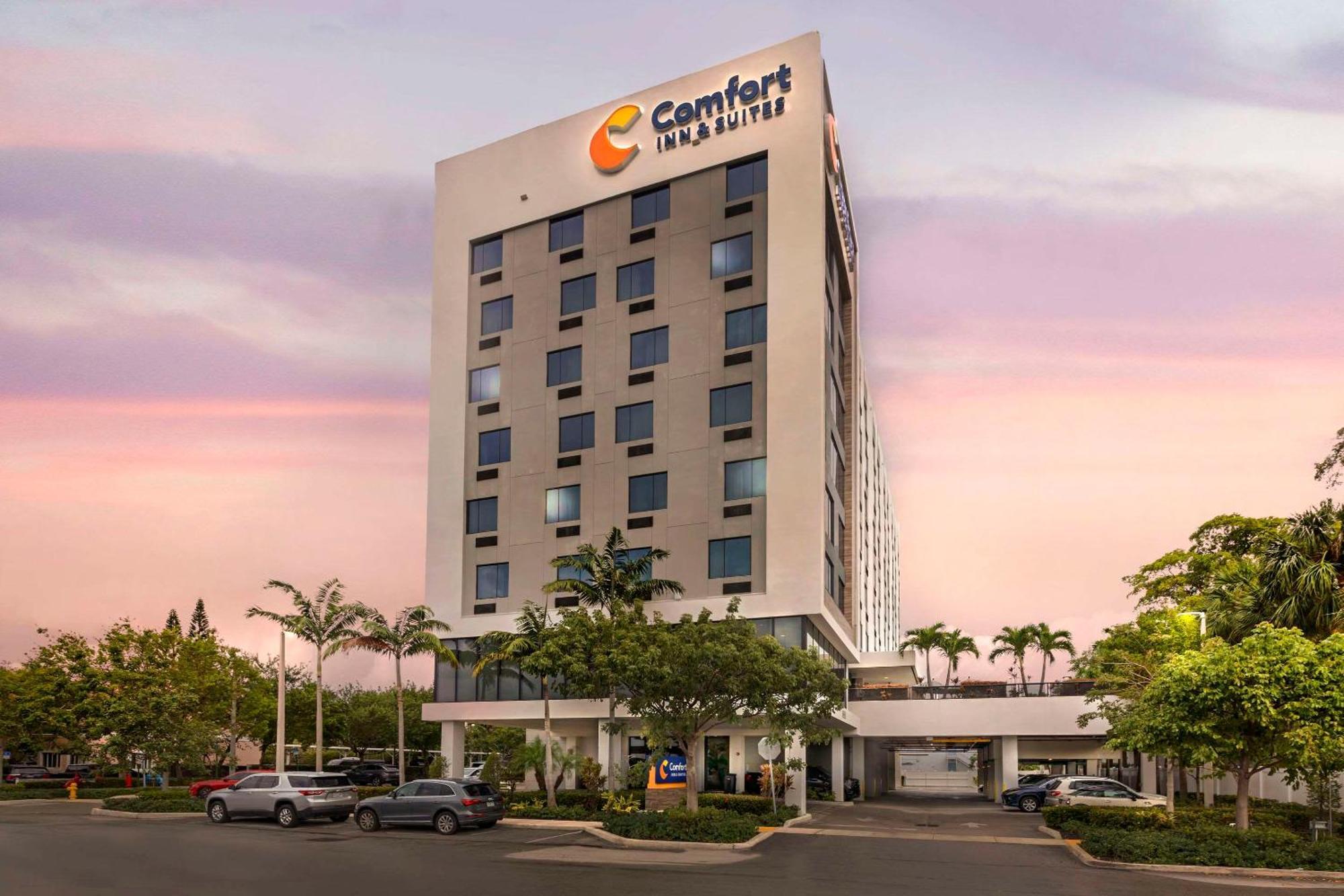 מיאמי ספרינגס Comfort Inn & Suites Miami International Airport מראה חיצוני תמונה