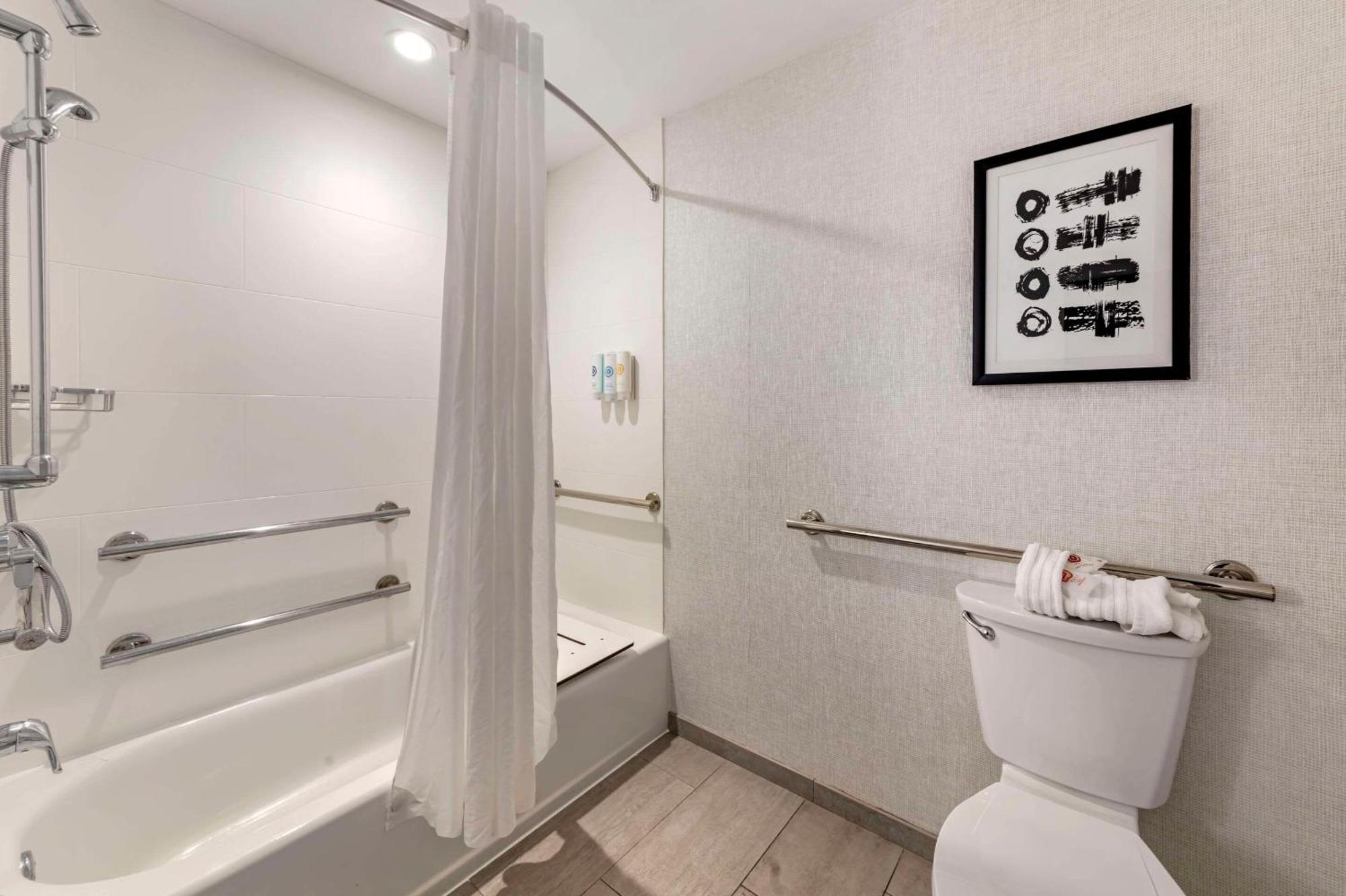 מיאמי ספרינגס Comfort Inn & Suites Miami International Airport מראה חיצוני תמונה
